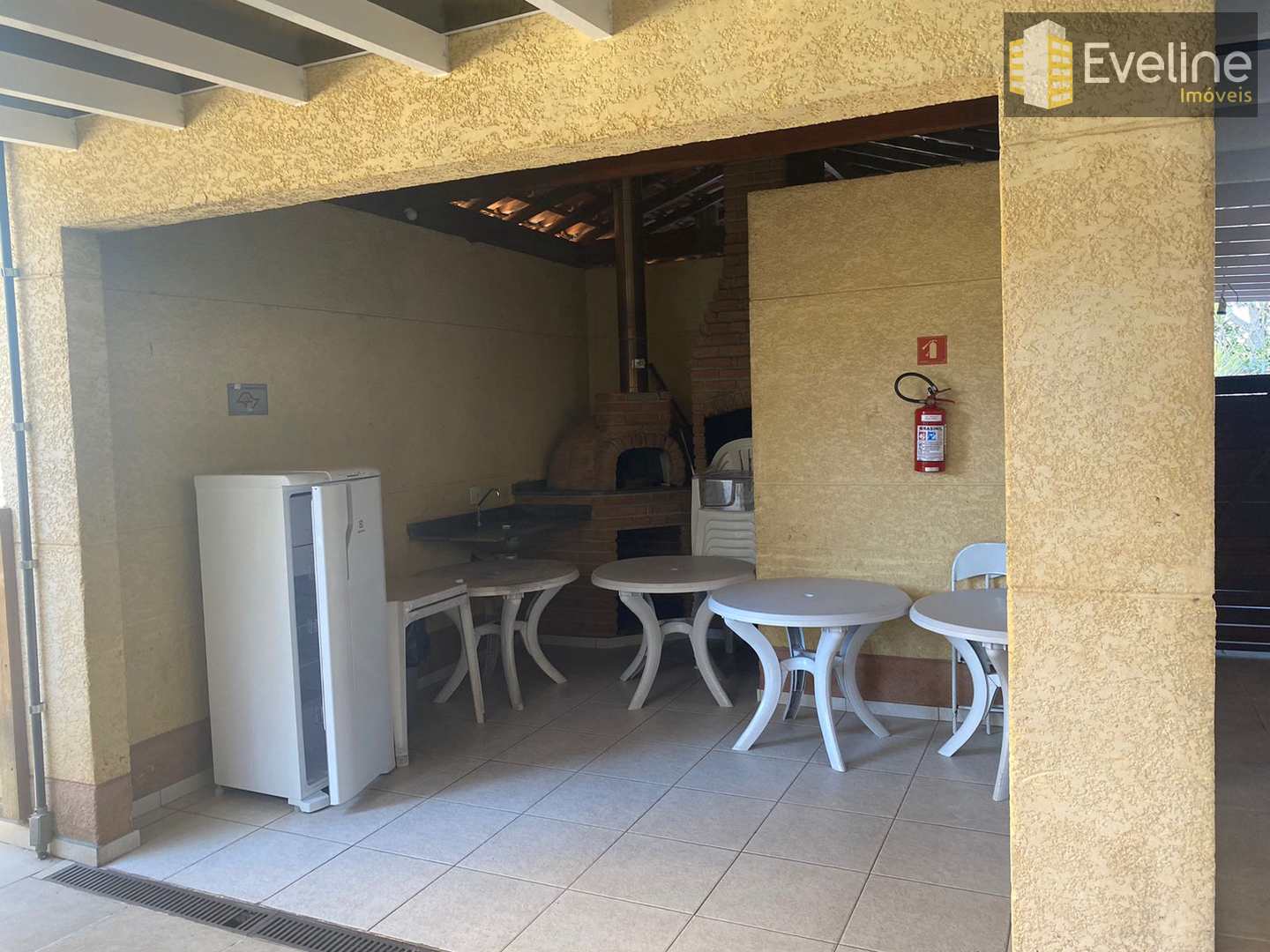 Apartamento à venda com 2 quartos, 64m² - Foto 15