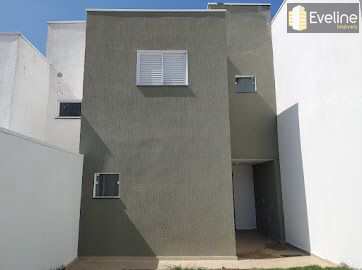 Casa à venda com 2 quartos, 117m² - Foto 2