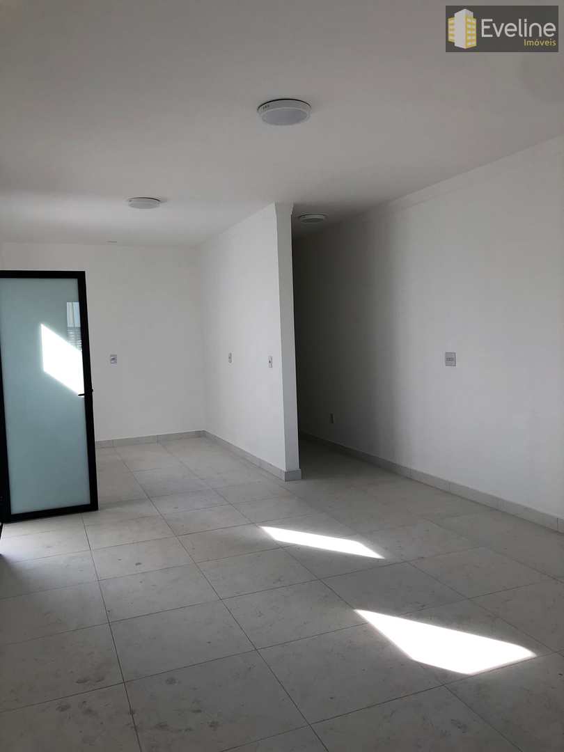 Casa à venda com 3 quartos, 134m² - Foto 3