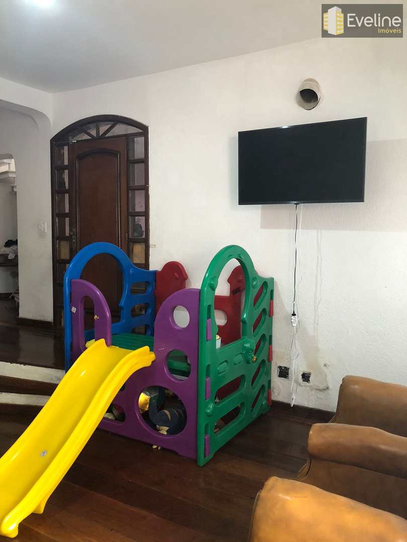 Casa à venda com 3 quartos, 176m² - Foto 9