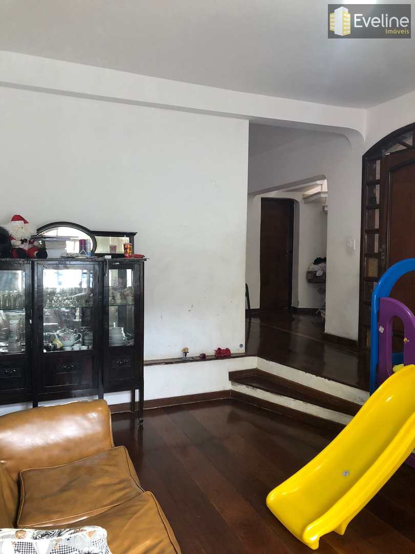 Casa à venda com 3 quartos, 176m² - Foto 8