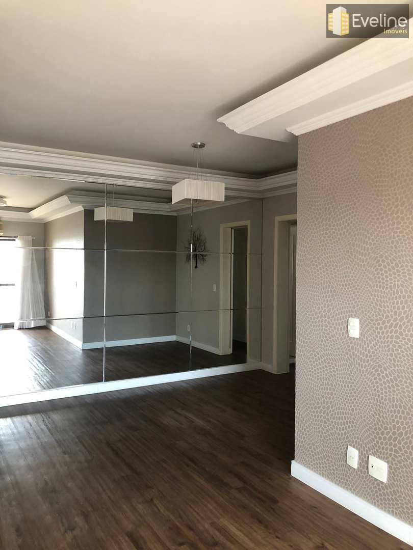 Apartamento à venda com 3 quartos - Foto 1