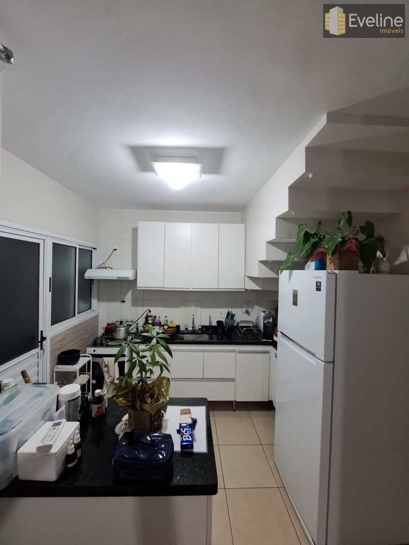 Casa à venda com 2 quartos, 100m² - Foto 7