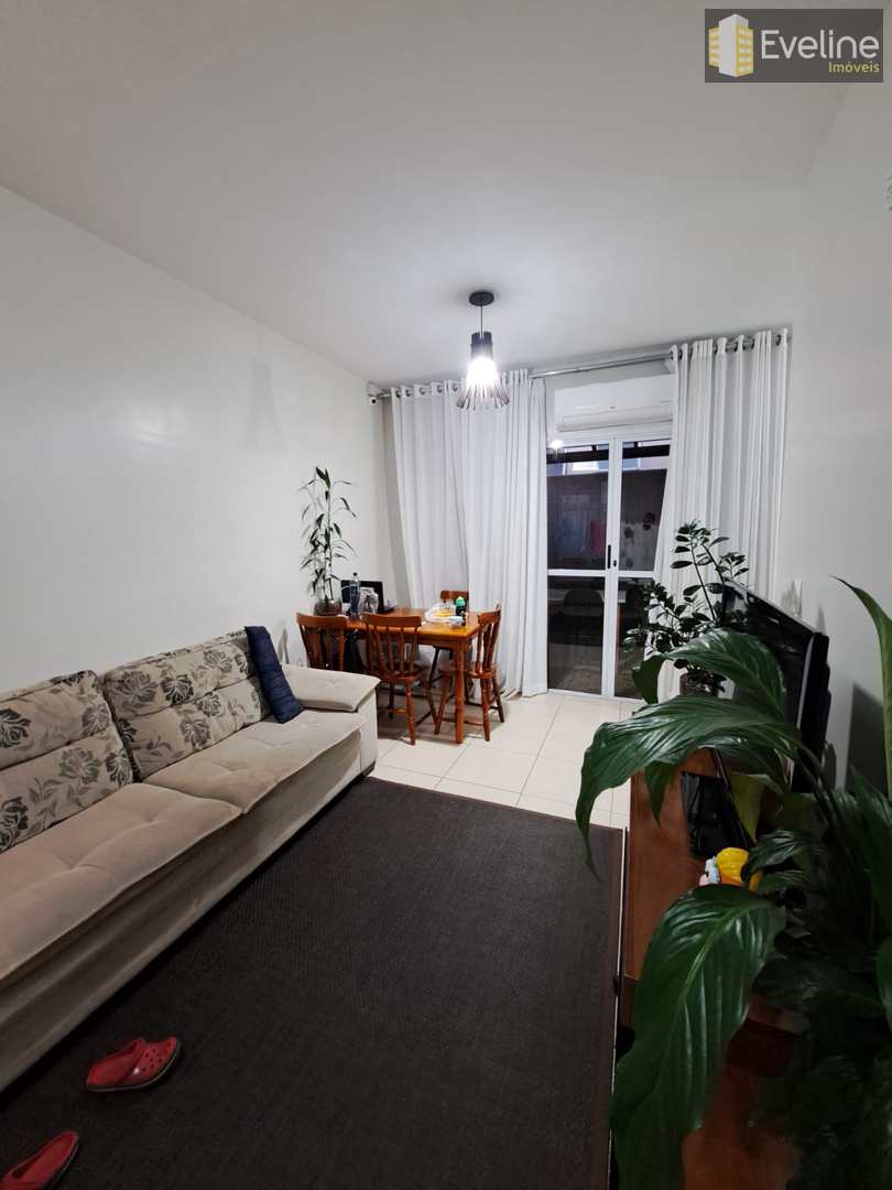 Casa à venda com 2 quartos, 100m² - Foto 9