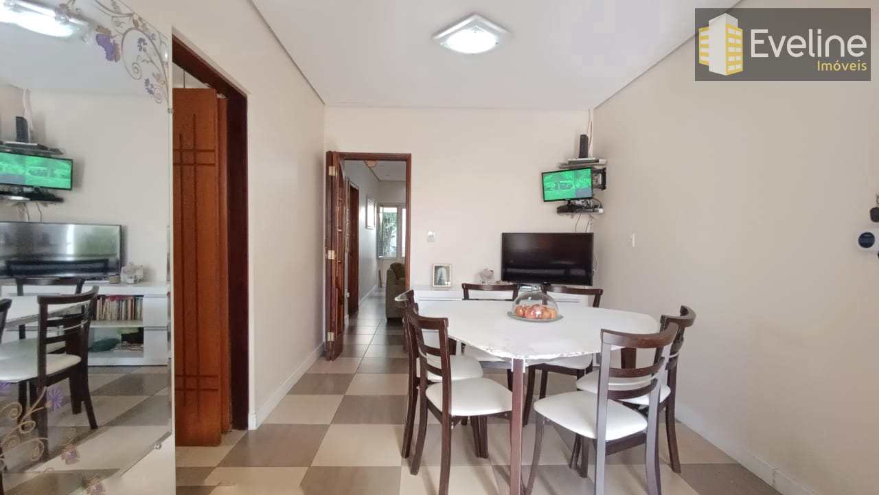 Casa à venda com 3 quartos, 300m² - Foto 6