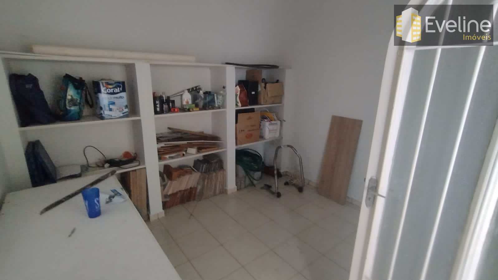 Casa à venda com 3 quartos, 331m² - Foto 17