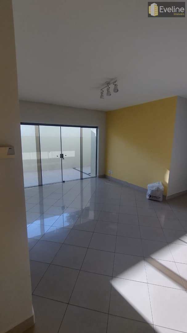 Casa à venda com 3 quartos, 331m² - Foto 10