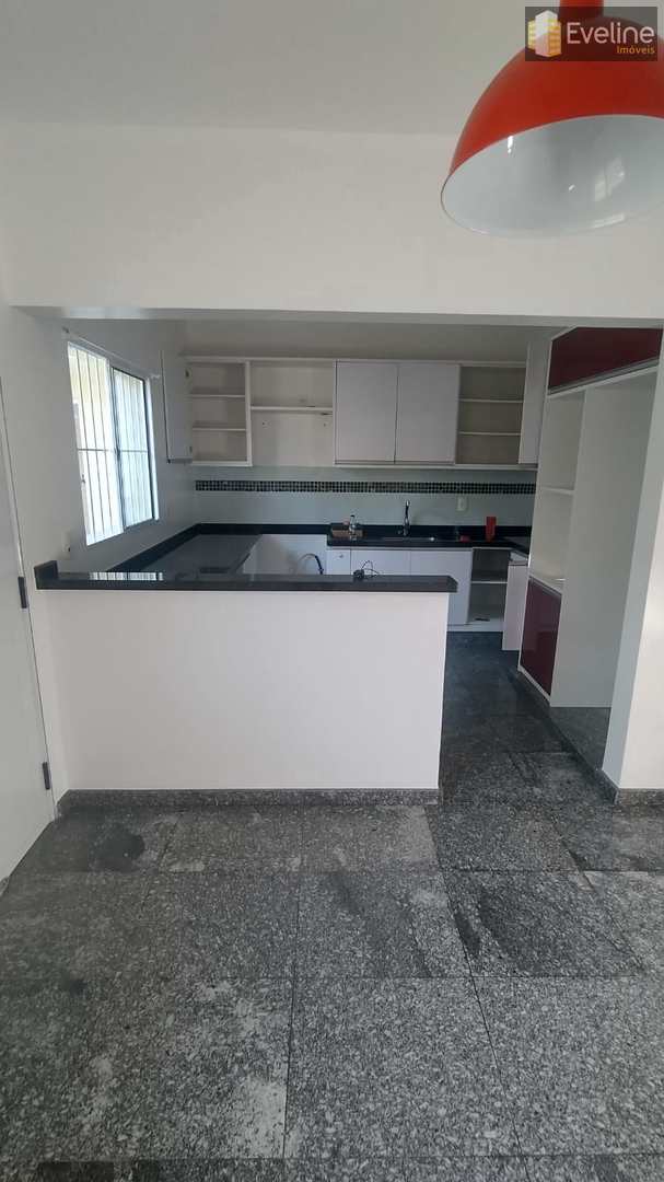 Casa à venda com 3 quartos, 331m² - Foto 23