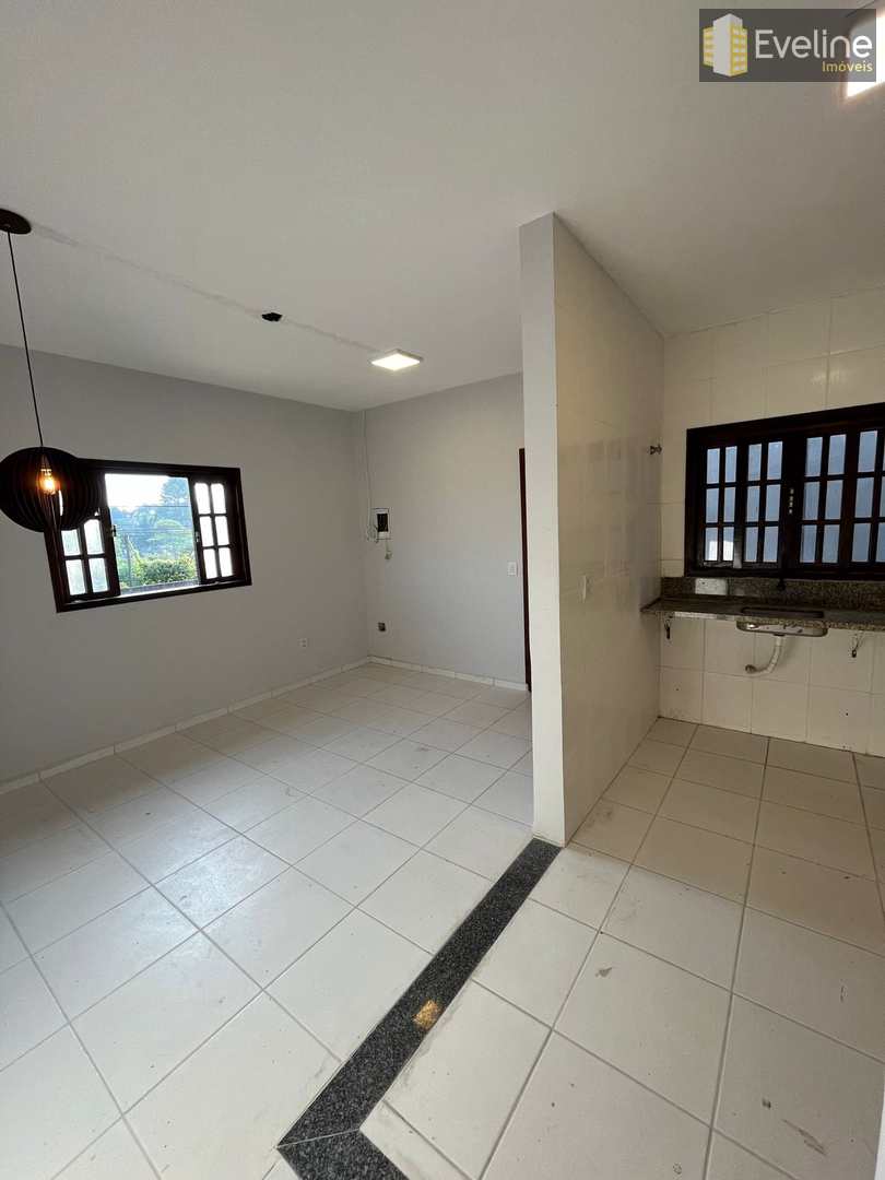 Casa à venda com 2 quartos, 158m² - Foto 3