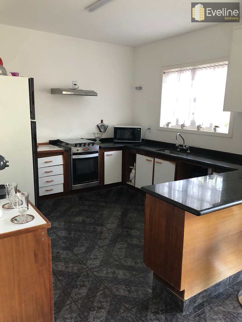 Casa à venda com 3 quartos, 607m² - Foto 11