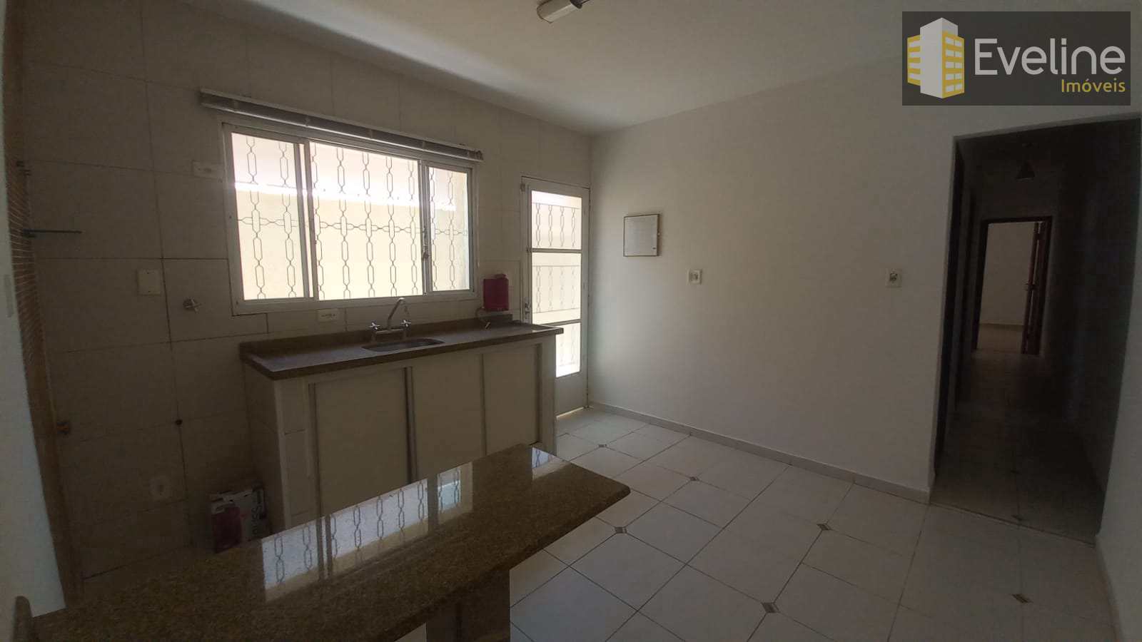 Casa à venda com 2 quartos, 150m² - Foto 6