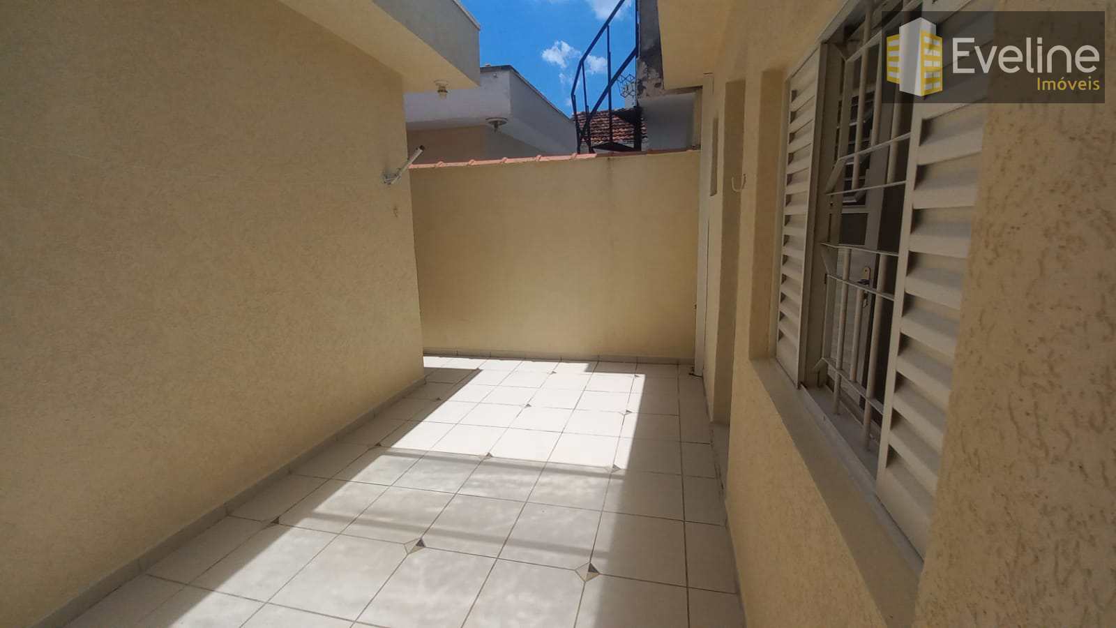 Casa à venda com 2 quartos, 150m² - Foto 33