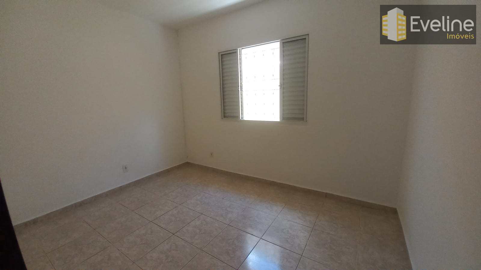 Casa à venda com 2 quartos, 150m² - Foto 25