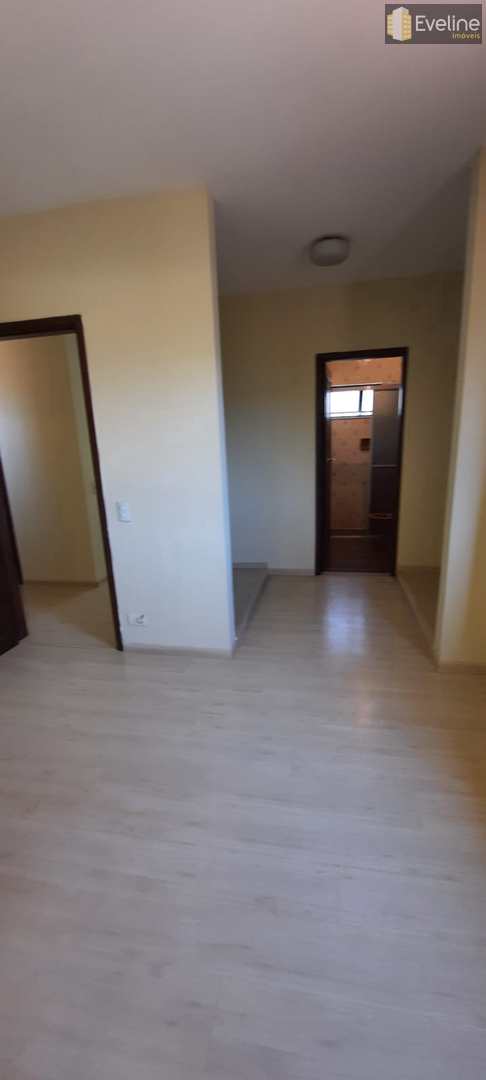 Casa para alugar com 4 quartos, 150m² - Foto 12