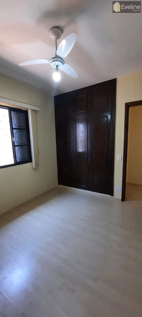 Casa para alugar com 4 quartos, 150m² - Foto 16