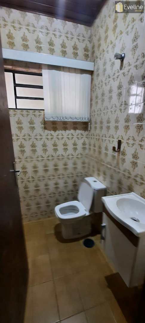 Casa para alugar com 4 quartos, 150m² - Foto 23