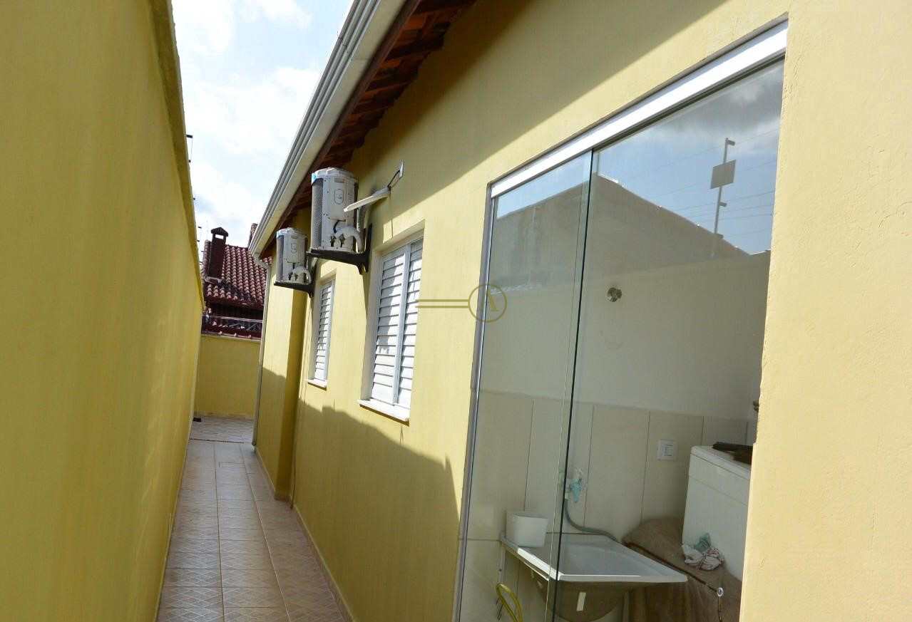 Casa à venda com 3 quartos, 80m² - Foto 12