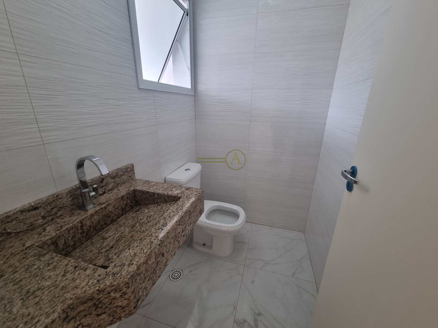 Sobrado à venda com 4 quartos, 250m² - Foto 6