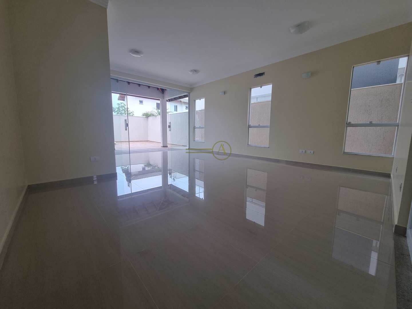 Sobrado à venda com 4 quartos, 250m² - Foto 8