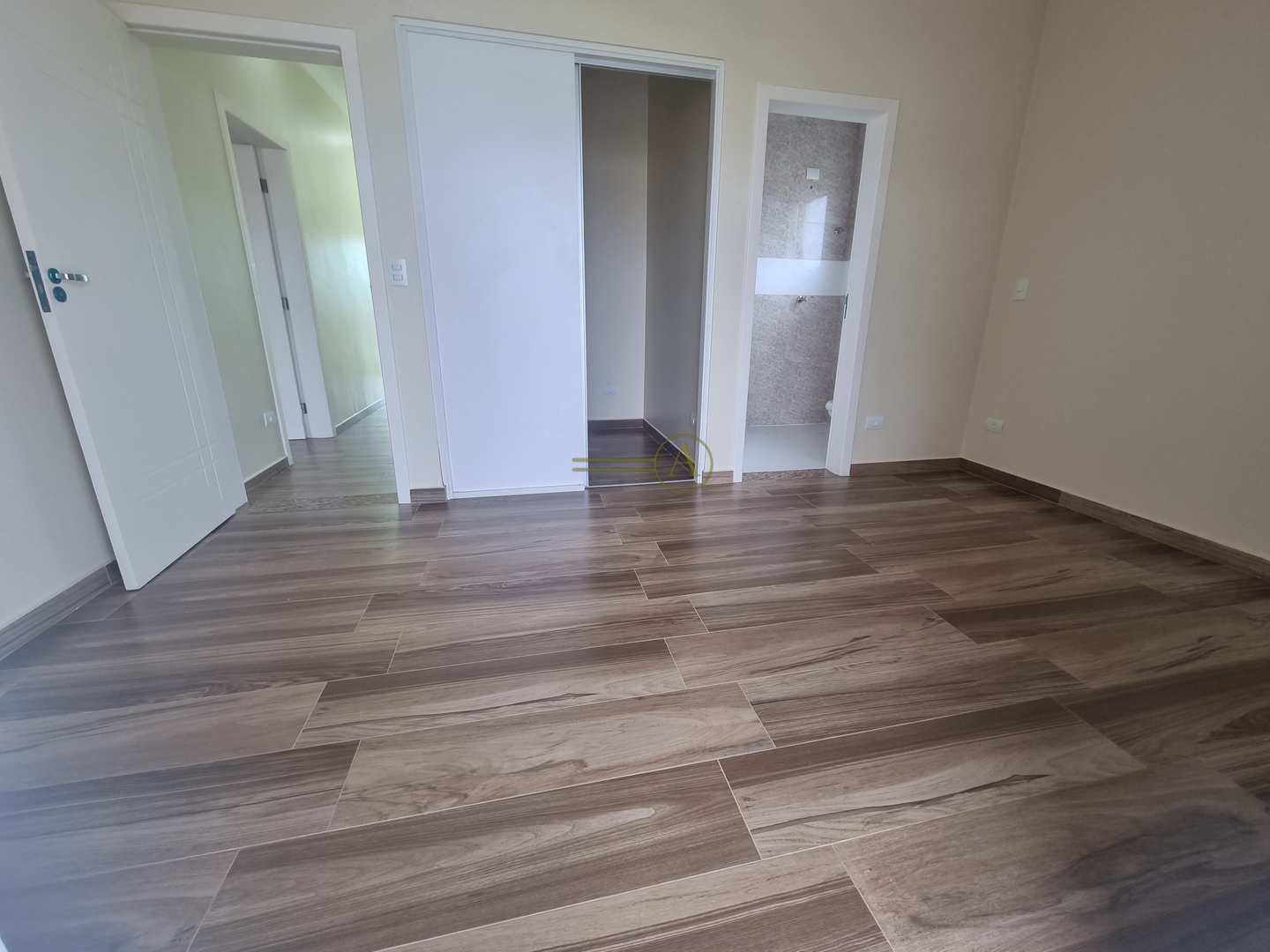 Sobrado à venda com 4 quartos, 250m² - Foto 12