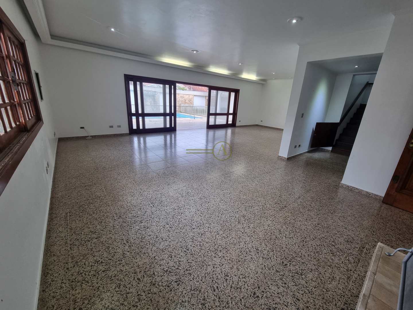 Sobrado à venda com 5 quartos, 420m² - Foto 10