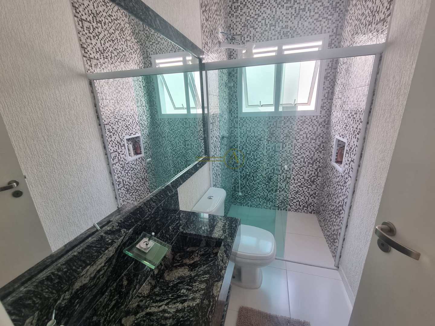 Sobrado à venda com 5 quartos, 258m² - Foto 15