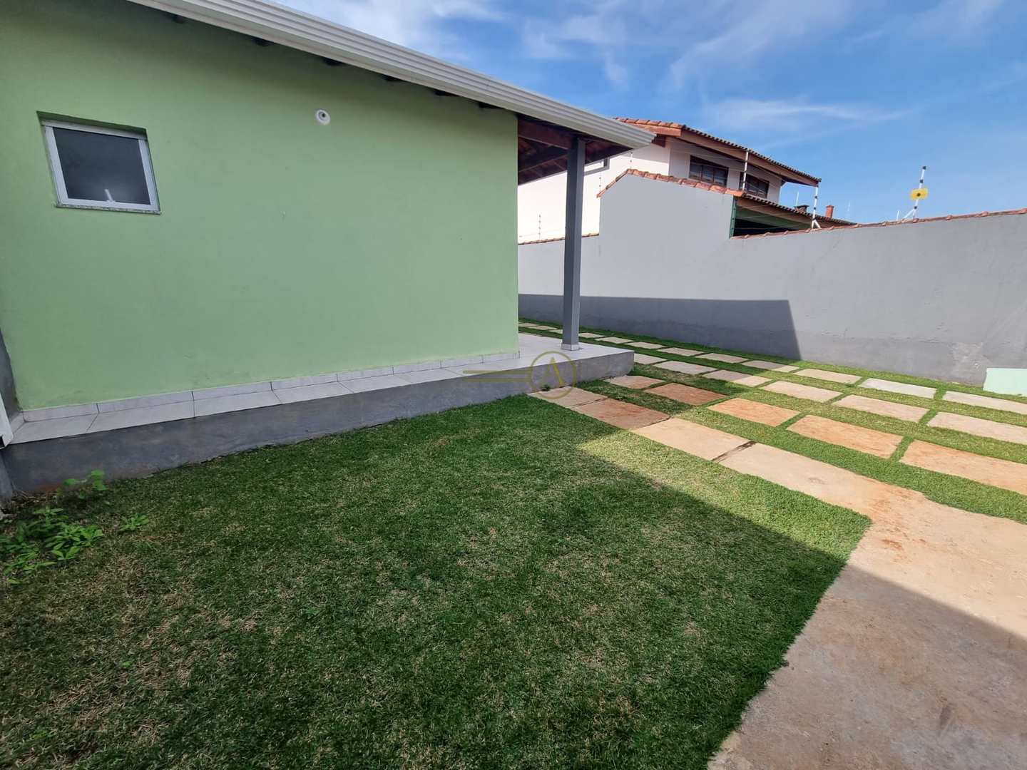 Casa à venda com 3 quartos, 65m² - Foto 4