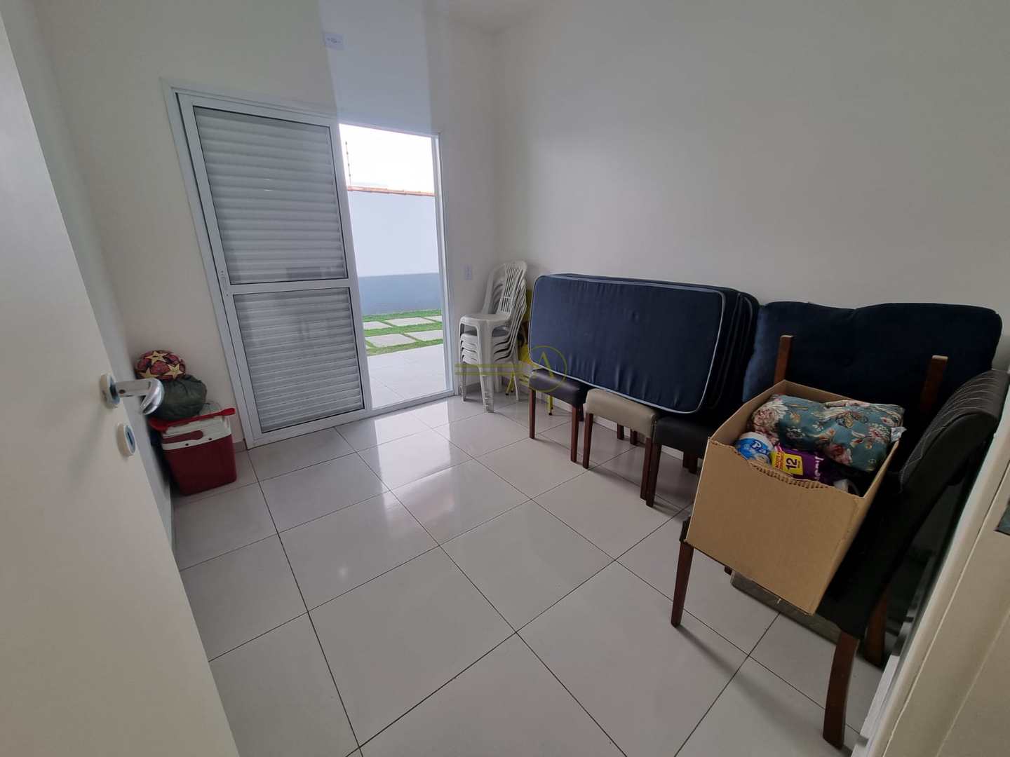 Casa à venda com 3 quartos, 65m² - Foto 10