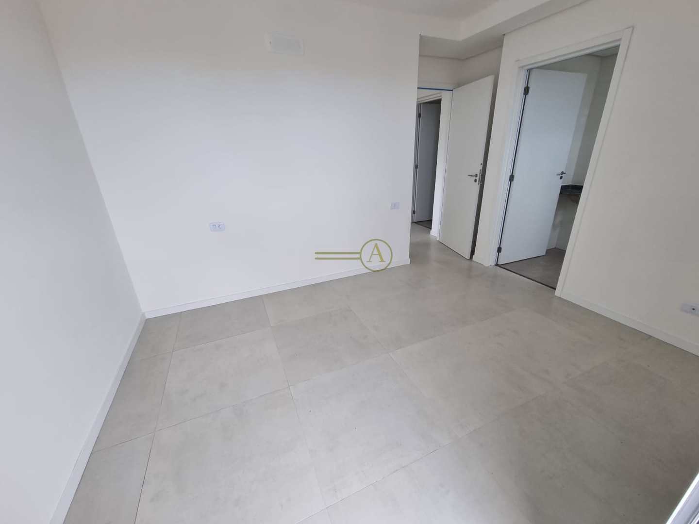 Apartamento à venda com 2 quartos, 80m² - Foto 11