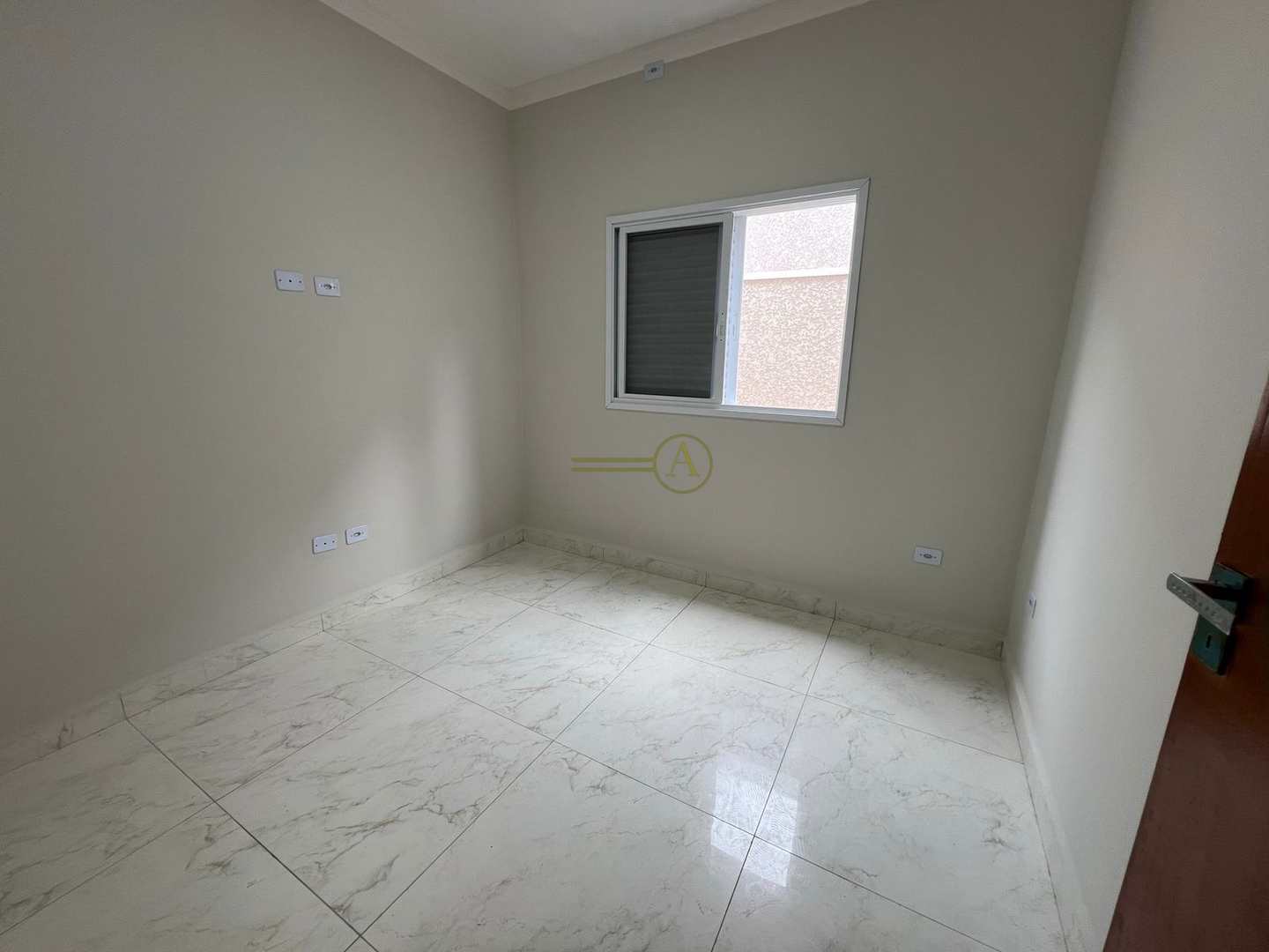 Casa à venda com 3 quartos, 100m² - Foto 8