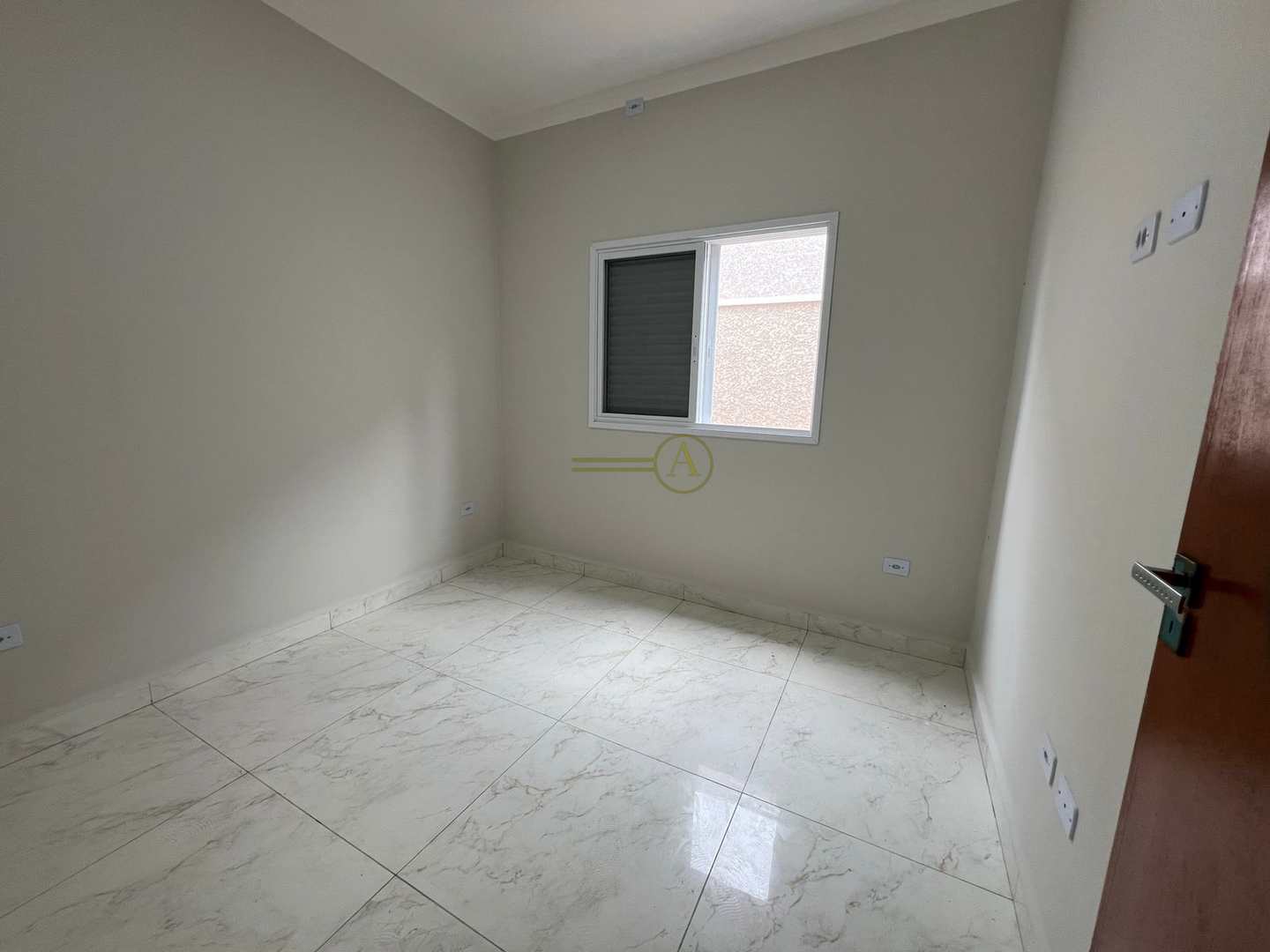 Casa à venda com 3 quartos, 100m² - Foto 9