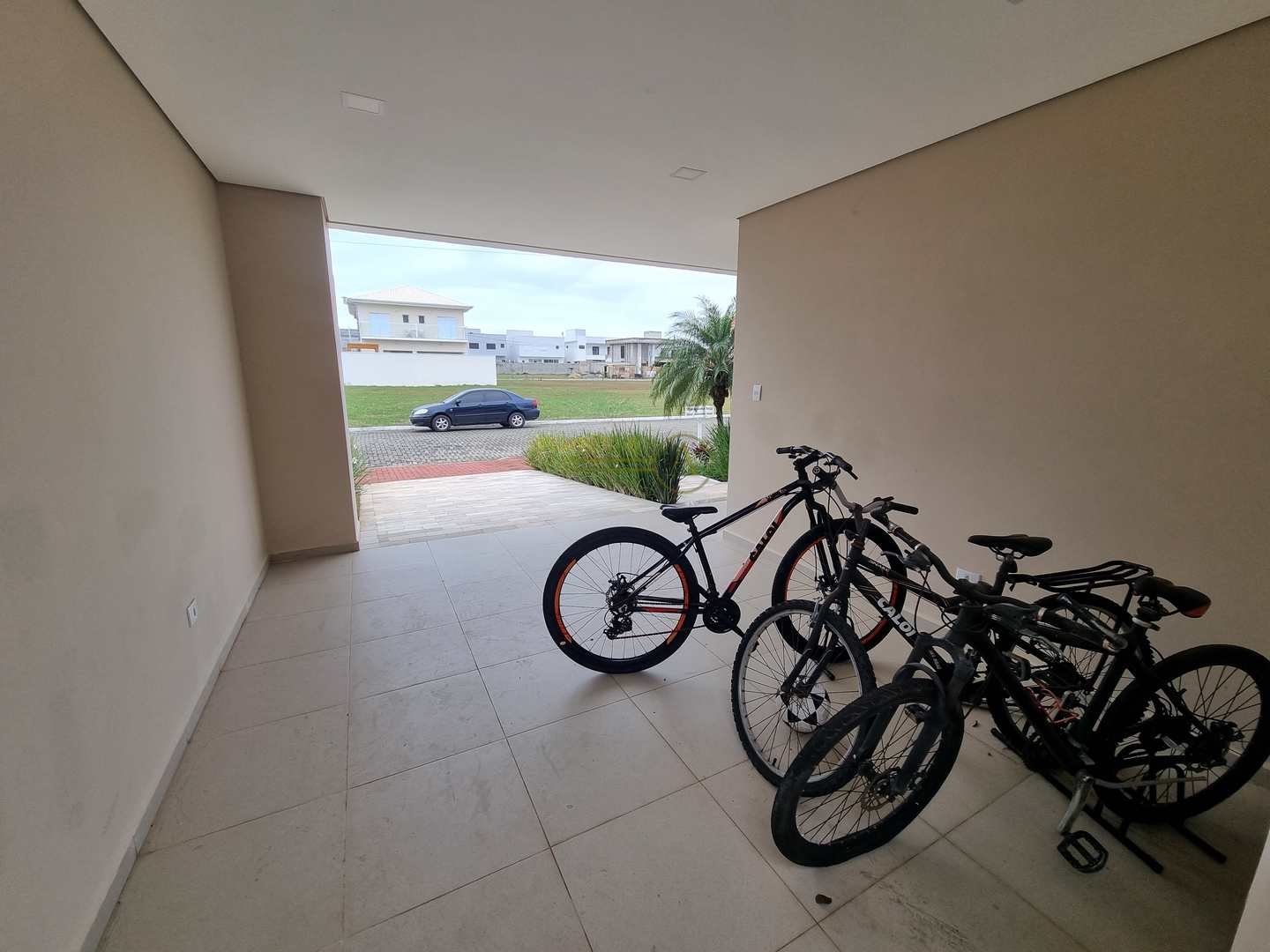 Sobrado à venda com 4 quartos, 218m² - Foto 3