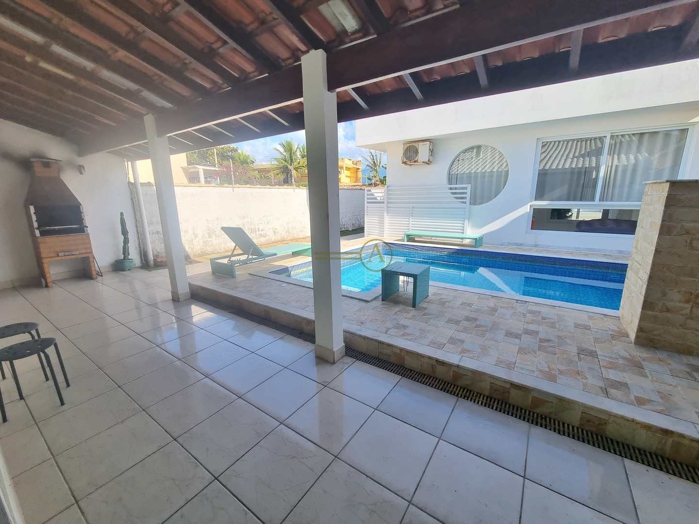 Casa à venda com 2 quartos, 175m² - Foto 9