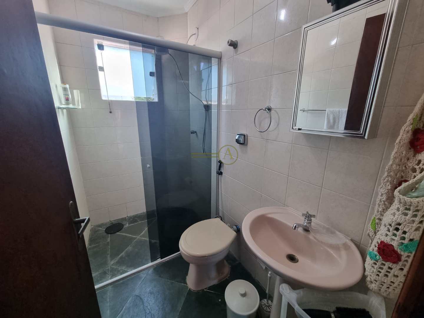 Casa à venda com 6 quartos, 235m² - Foto 17