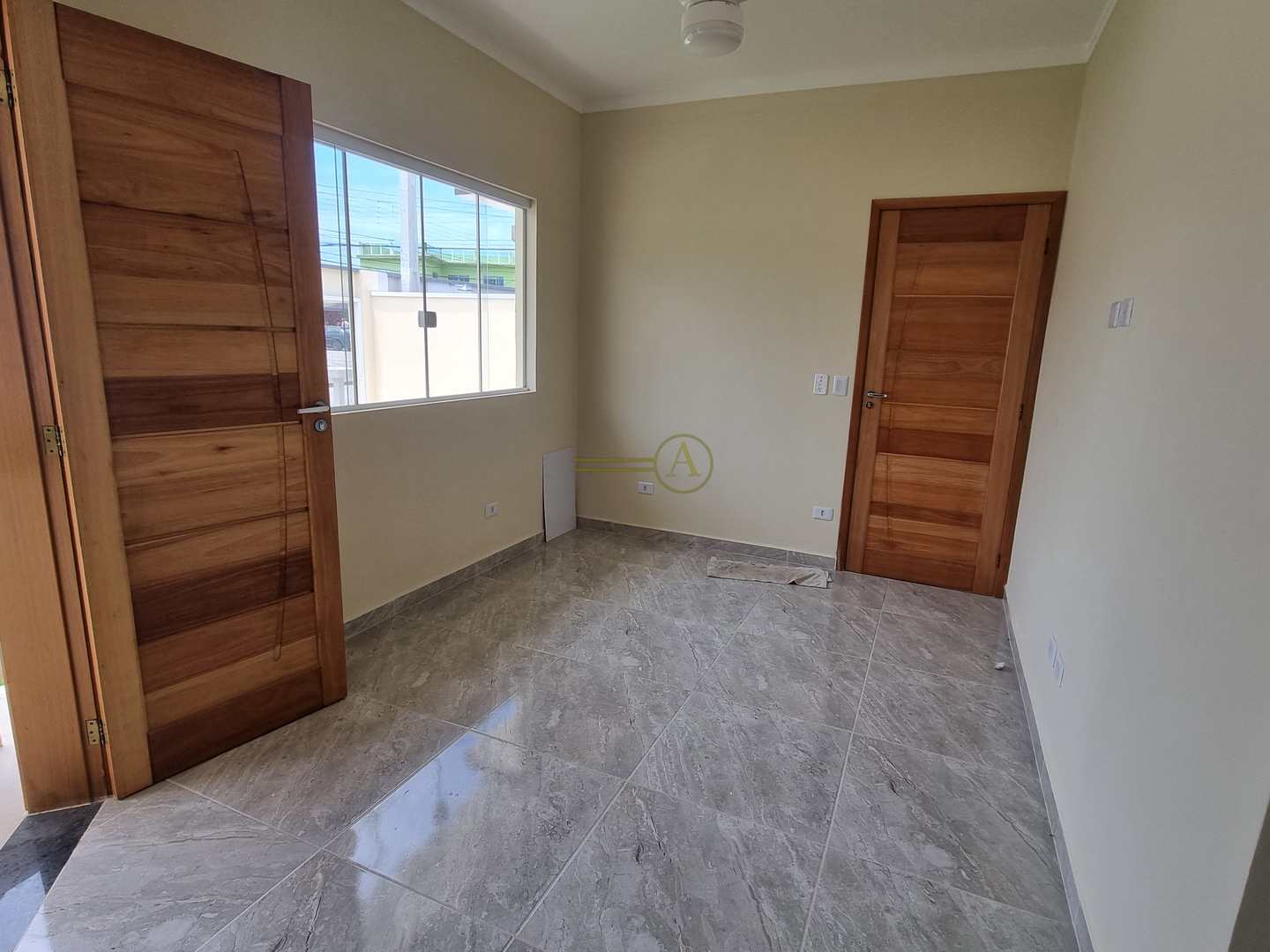 Casa à venda com 3 quartos, 78m² - Foto 3