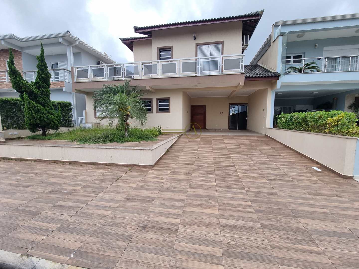 Sobrado à venda com 4 quartos, 260m² - Foto 2