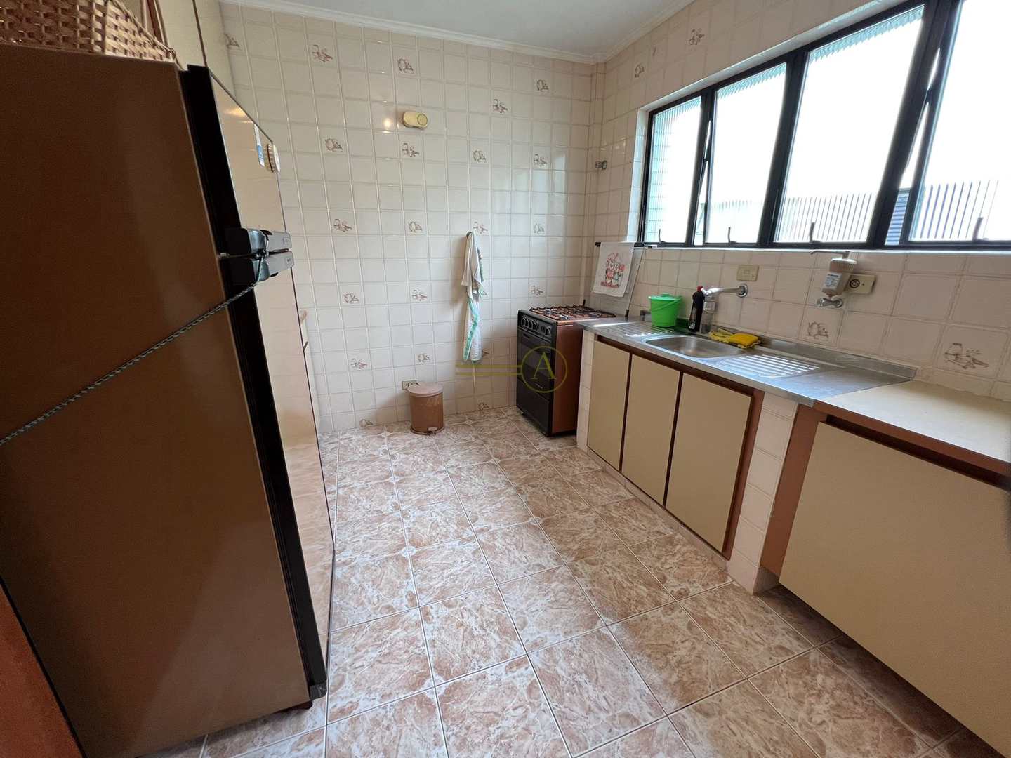 Apartamento à venda com 3 quartos, 210m² - Foto 7