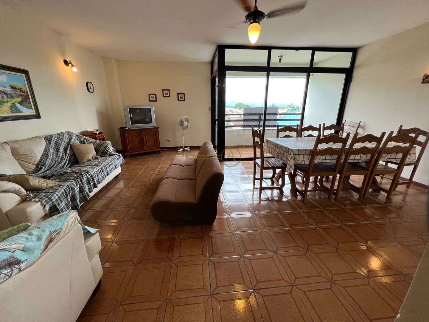 Apartamento à venda com 3 quartos, 210m² - Foto 3