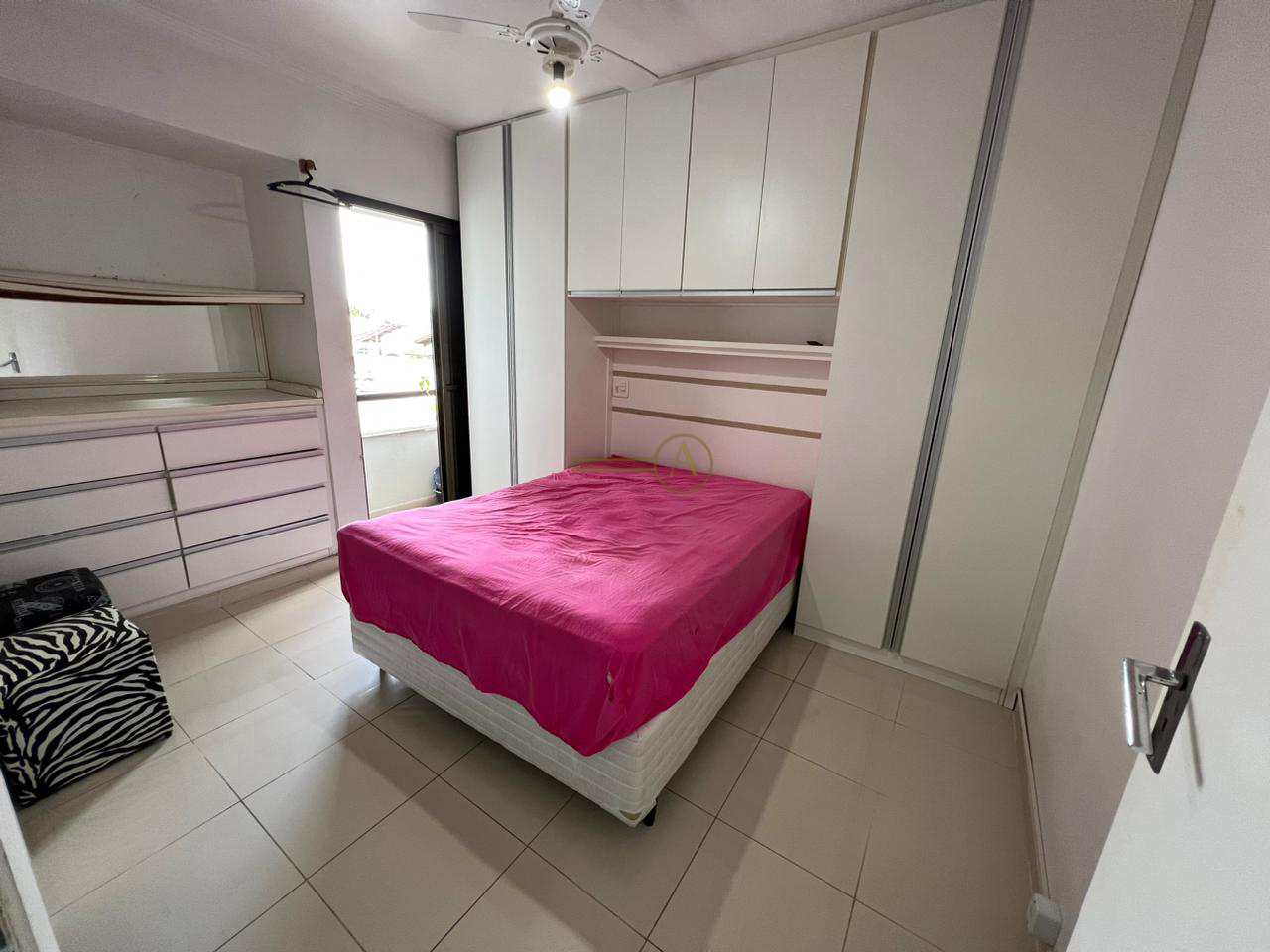 Apartamento à venda com 3 quartos, 121m² - Foto 11