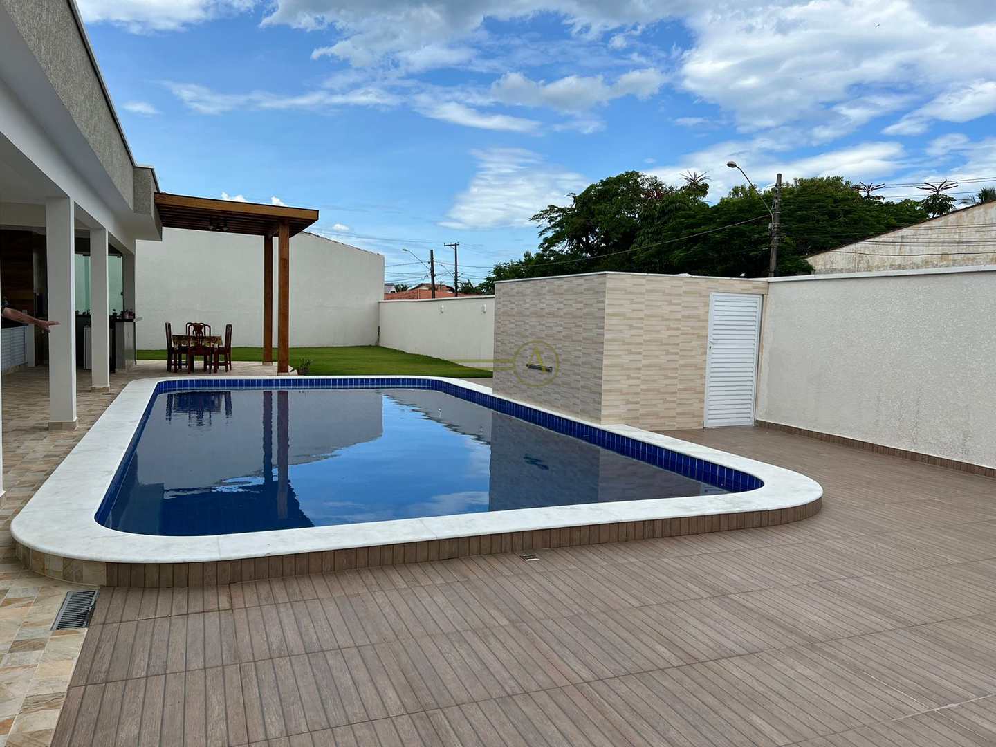 Casa à venda com 4 quartos, 200m² - Foto 23