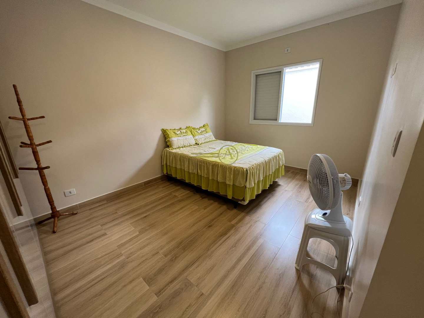 Casa à venda com 4 quartos, 200m² - Foto 15