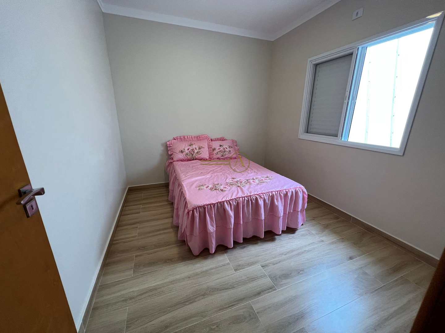 Casa à venda com 4 quartos, 200m² - Foto 10