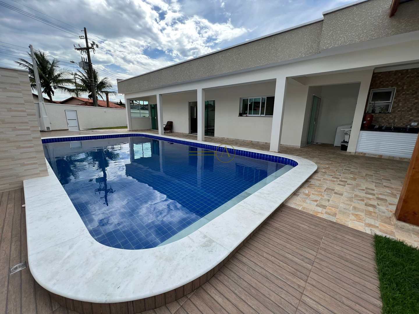 Casa à venda com 4 quartos, 200m² - Foto 19