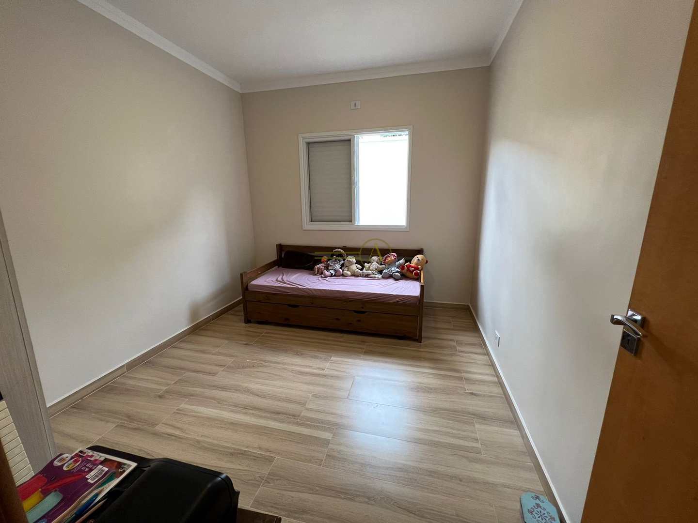 Casa à venda com 4 quartos, 200m² - Foto 11