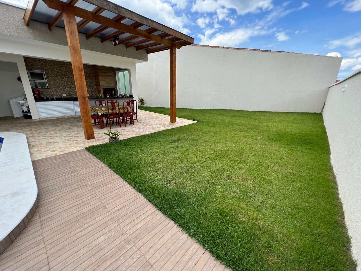 Casa à venda com 4 quartos, 200m² - Foto 25