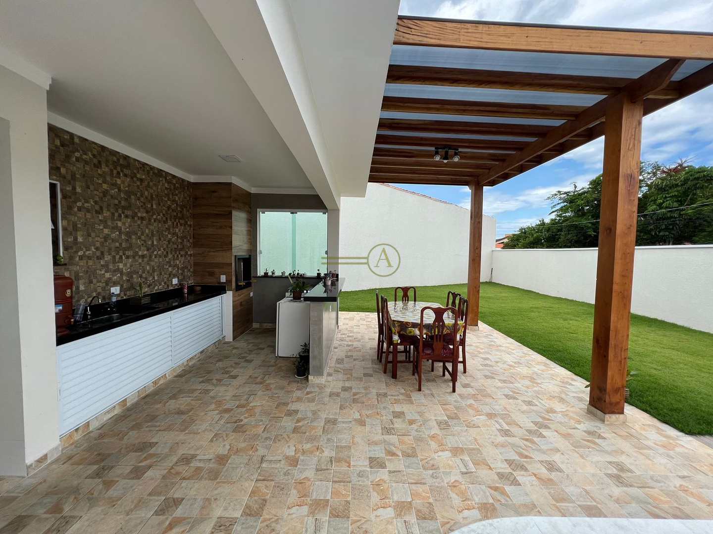 Casa à venda com 4 quartos, 200m² - Foto 20