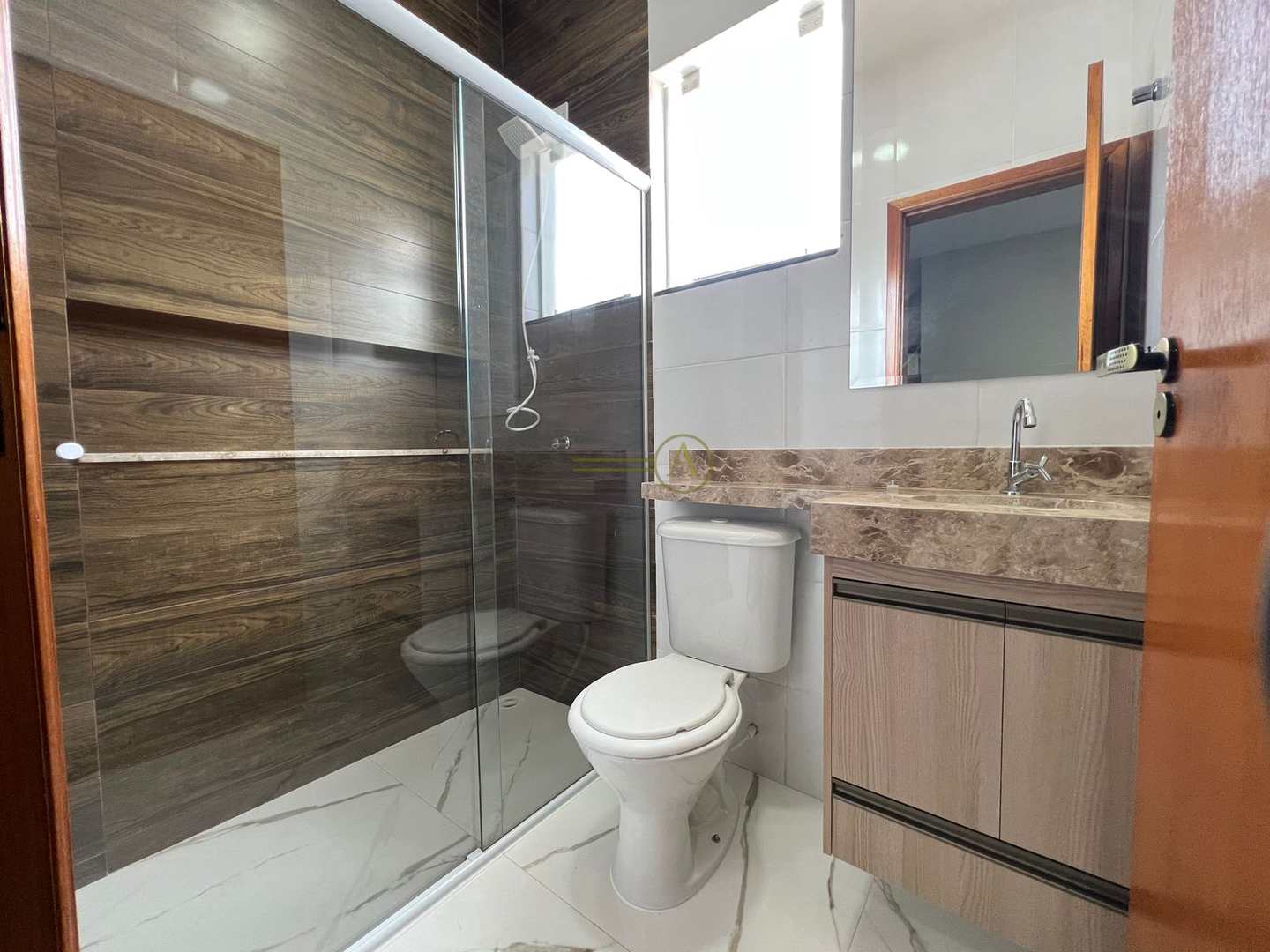 Casa à venda com 2 quartos, 75m² - Foto 11