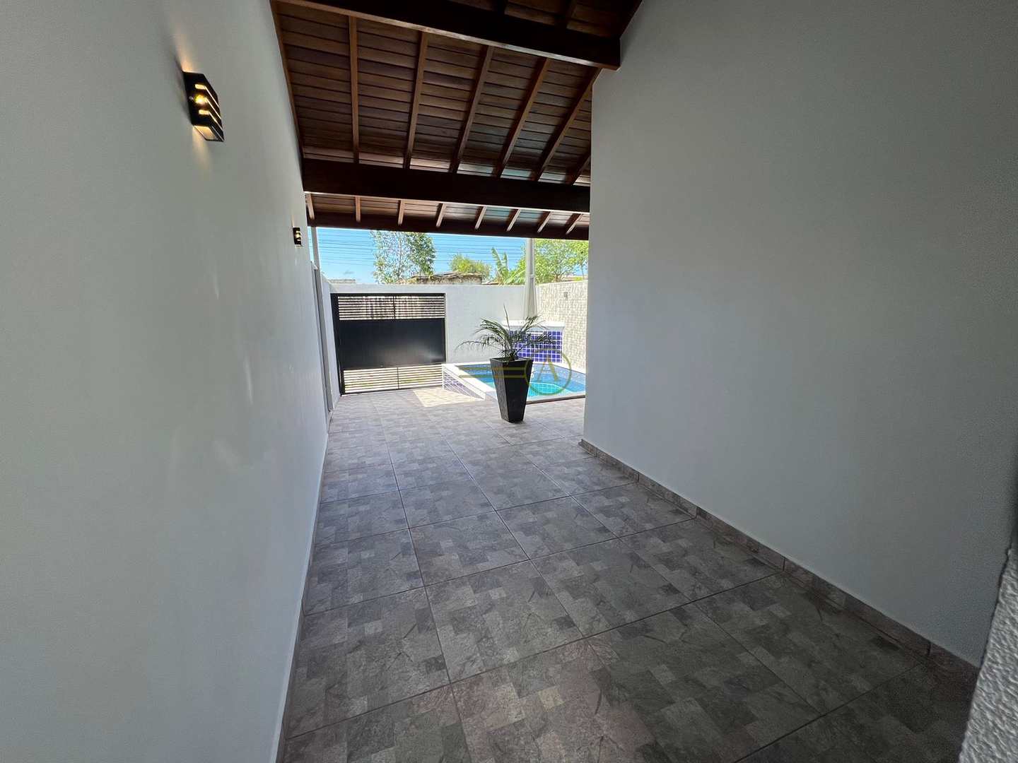 Casa à venda com 2 quartos, 75m² - Foto 4