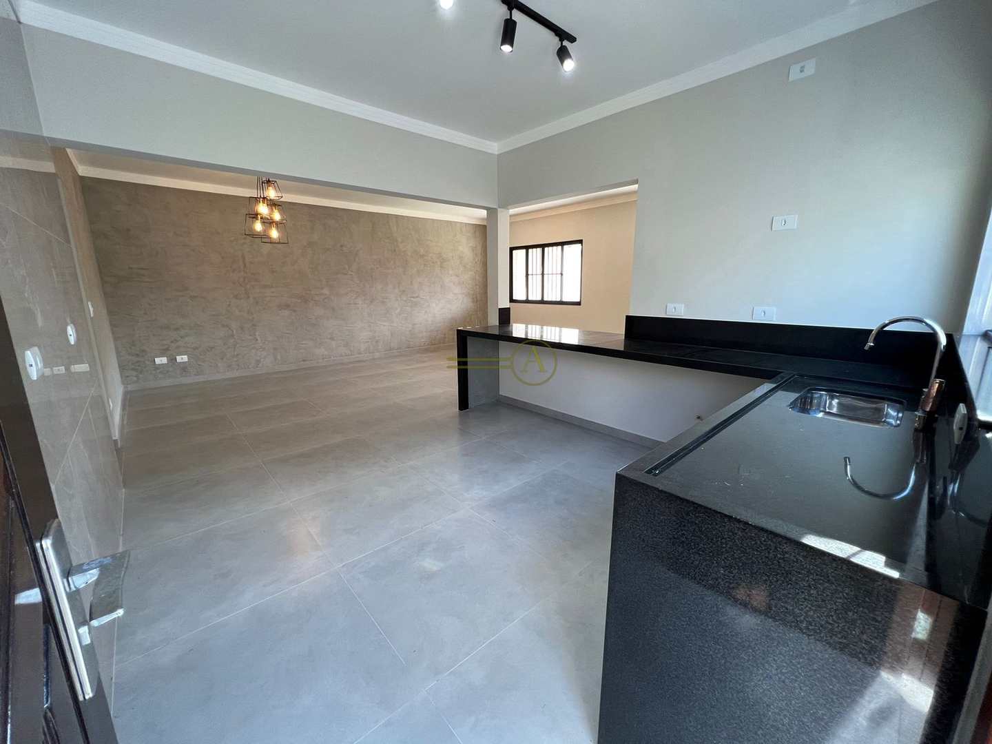 Casa à venda com 3 quartos, 160m² - Foto 3