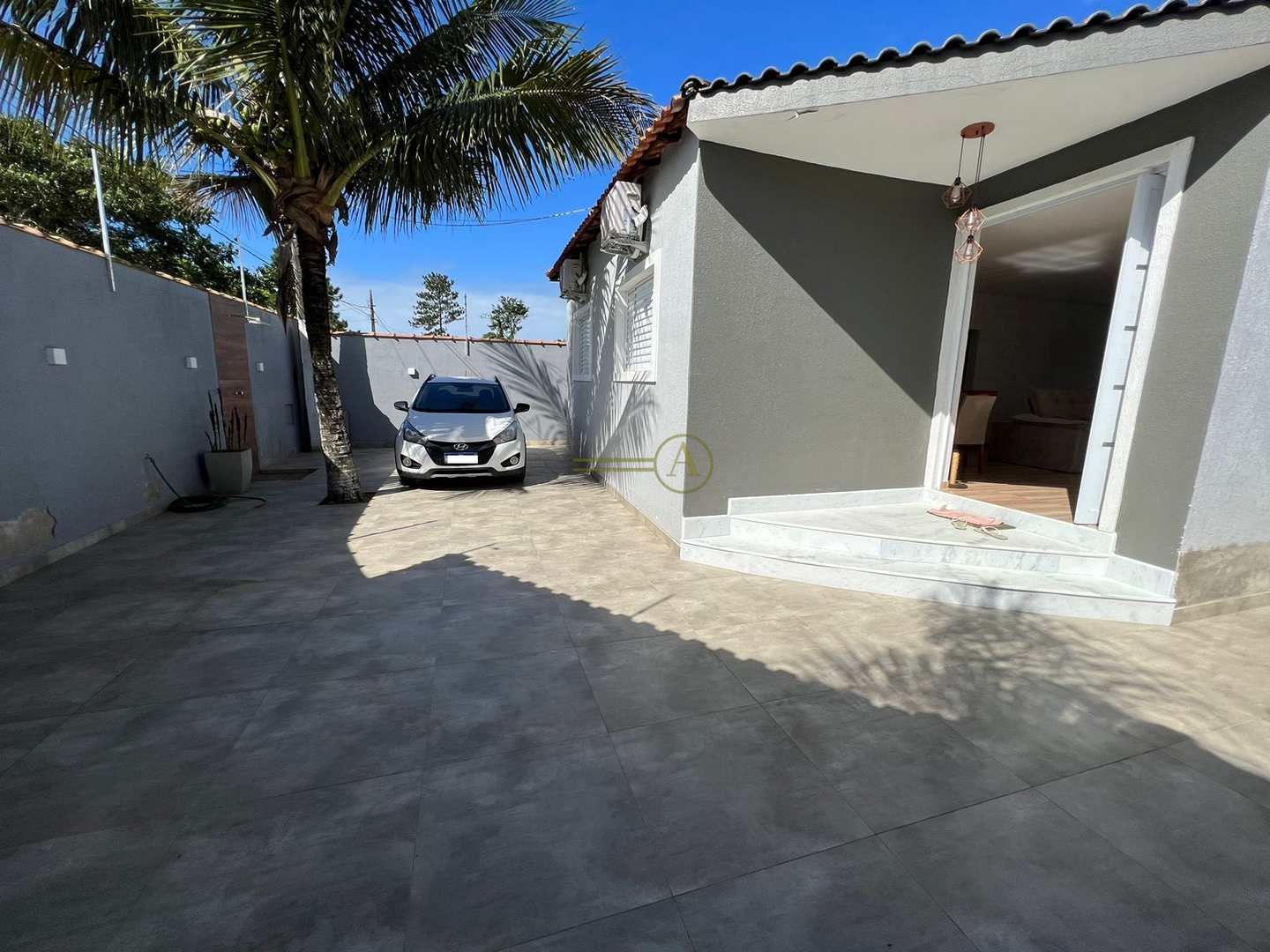 Casa à venda com 3 quartos, 120m² - Foto 2